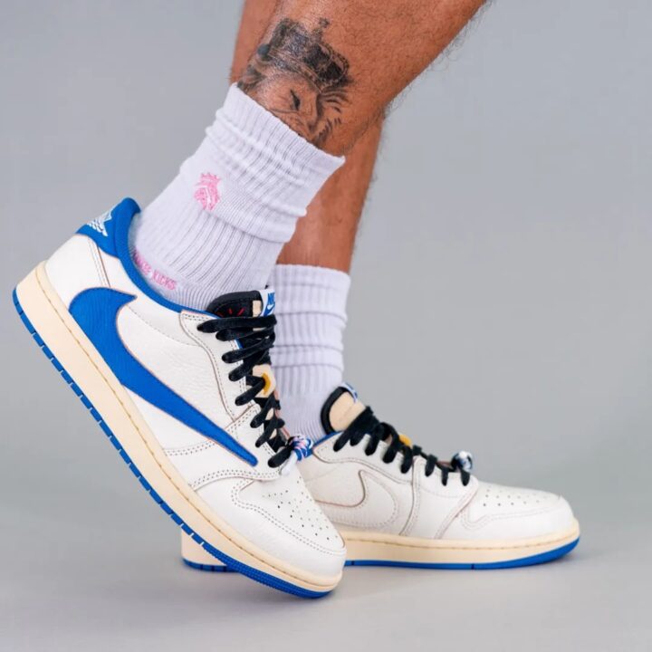 た*か様 ナイキ トラヴィス　フラグメント　 ジョーダン スウェット NIKE公式】エア ジョーダン 1 LOW 'Travis Scott x Fragment